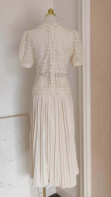 DOUBLE BREASTED LANTERN SLEEVE LACE TOP PLEATED SKIRT SET IN APRICOT