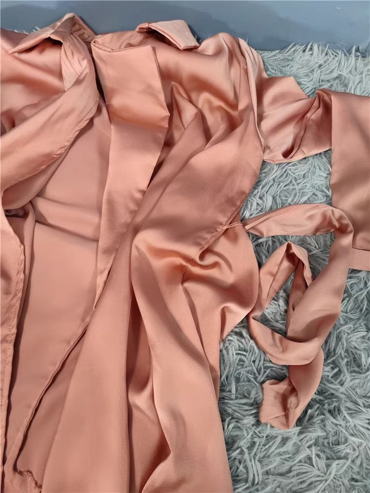 Blissful – Trenchcoat in Zartrosa