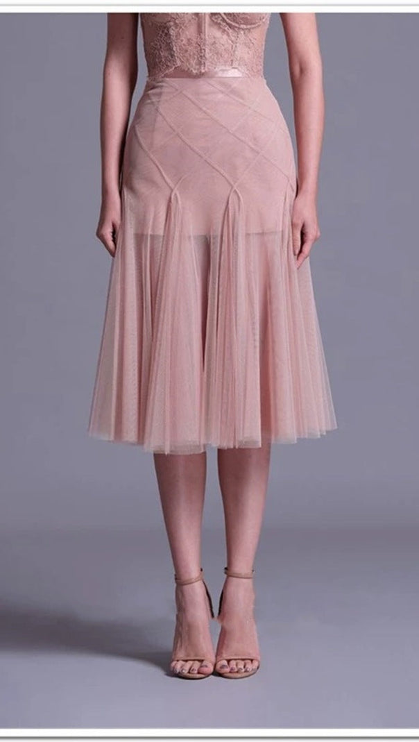 AIIZIE FLORAL DENTELLE OFF-SHOULDER BUSTIER CORSET NET SKIRT SET IN PINK - product image
