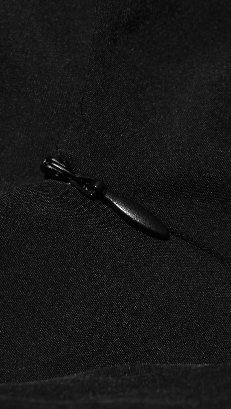 BACKLESS BOW MINI DRESS IN BLACK