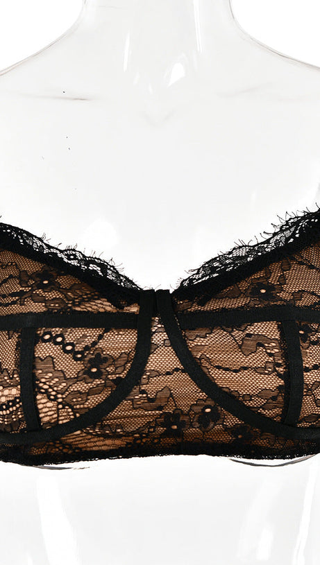 LACE SKIRT SET WITH WAIST CHAIN IN BLACK