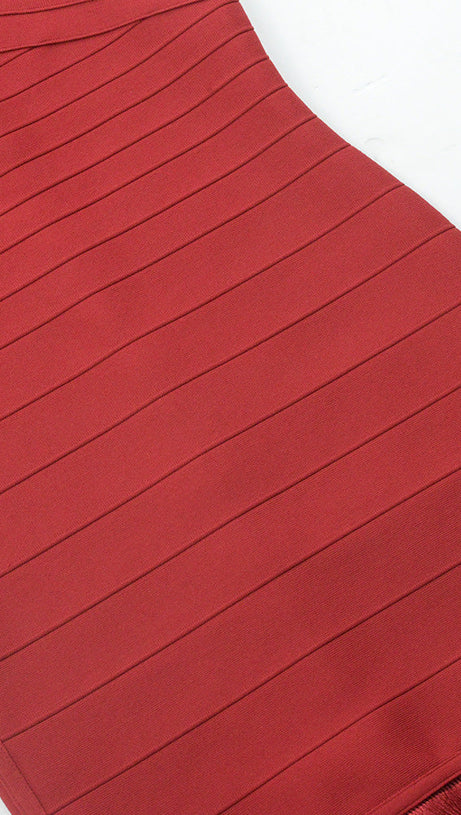 Bodycon-Midikleid aus Bandage-Spitze mit Quasten in Burgunderrot