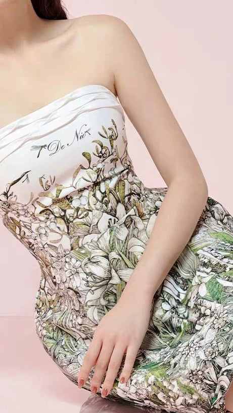 MINI ABITO IN TESSUTO RITORTO CON SCOLLO DRITTO A TRAPEZIO