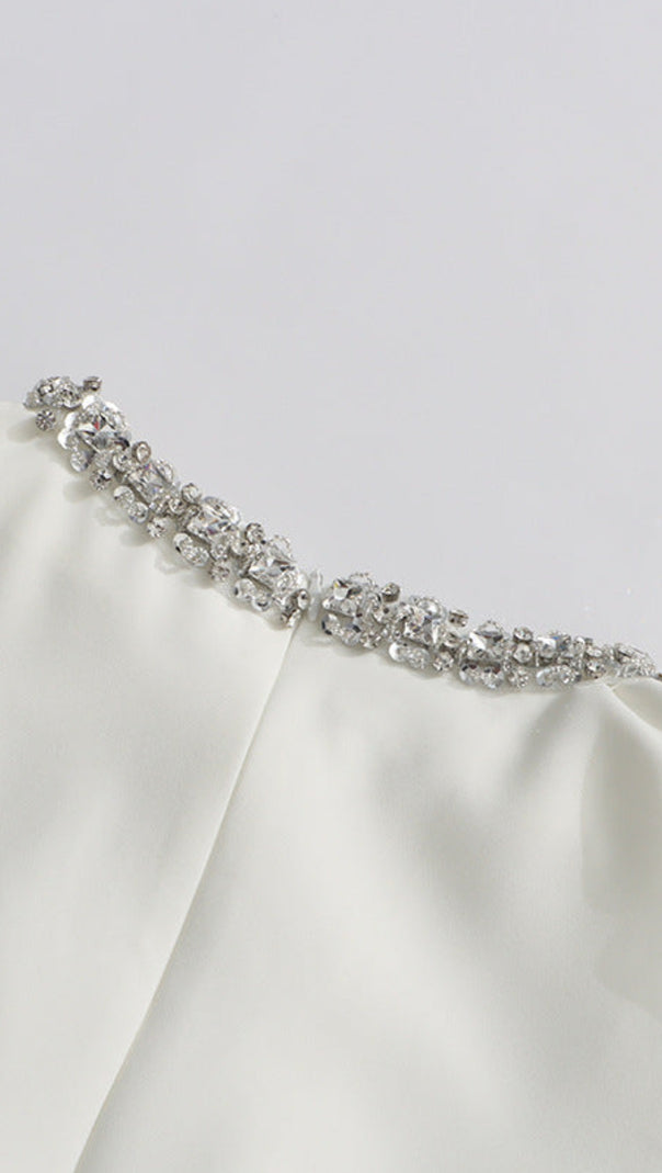 AIIZIE ALYSSA ROUND NECK DIAMOND SLEEVELESS DRESS IN WHITE - product image
