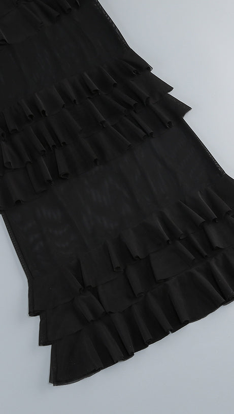 ABITO MIDI NERO SENZA SPALLINE CON VOLANT A VOLANT