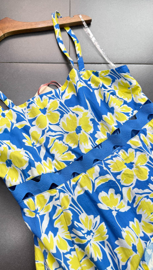 AIIZIE WALLIS FLORAL PRINT HOLLOW MIDI DRESS IN BLUE - product image