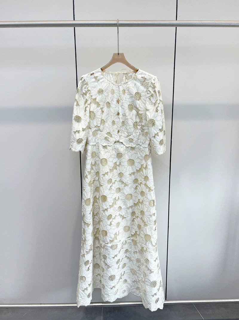 RITA DAISY GOLDENES MIDIKLEID MIT GUIPURE-AUSSCHNITT