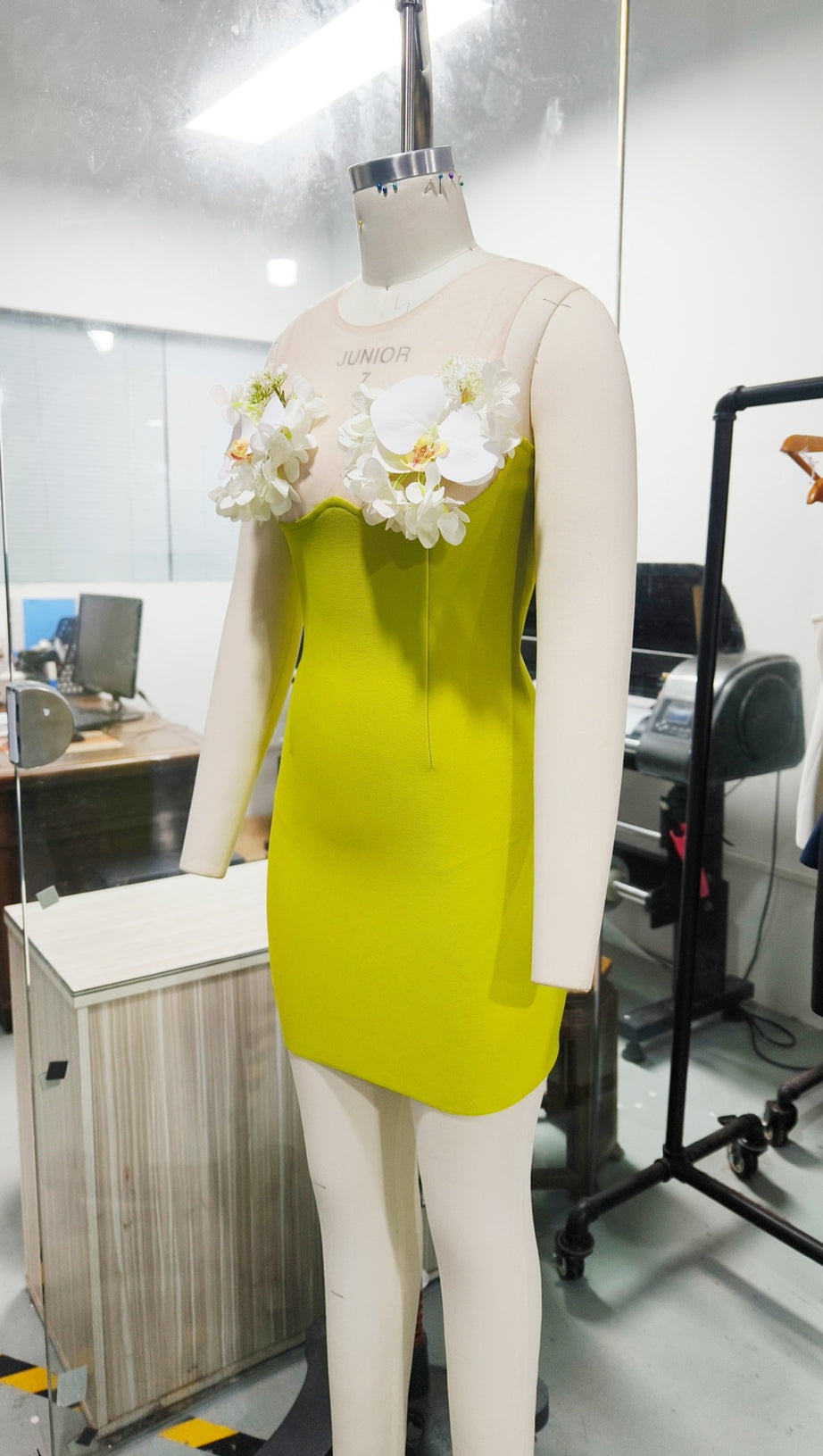 FLORAL YELLOW-GREEN TIGHT BANDAGE MINI DRESS