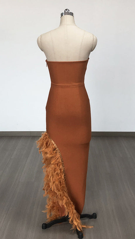 OSTRICH FEATHER BANDAGE DRESS WITH V-NECKLINE IN BROWN