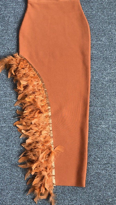 OSTRICH FEATHER BANDAGE DRESS WITH V-NECKLINE IN BROWN