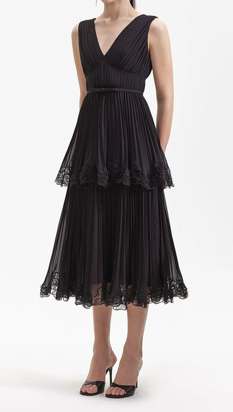NANCY SLEEVELESS PLEATED TIERED MIDI DRESS IN BLACK