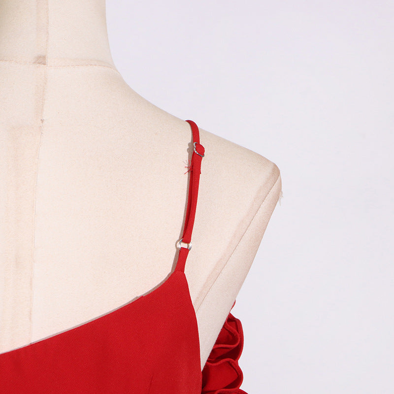 AMITY ONE-SHOULDER MINIKLEID MIT BLUMENAPPLIKATIONEN IN ROT