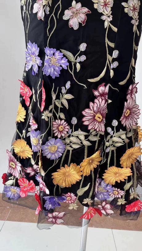 HALTER EMBROIDER FLORAL MIDI DRESS IN BLACK