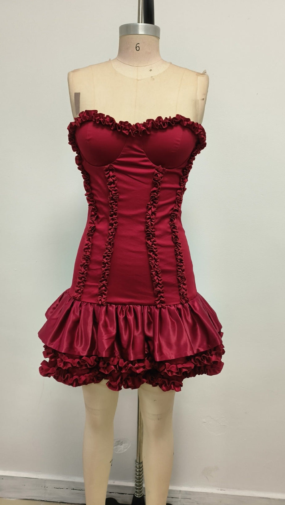 SALLY RUFFLE TRIM STRAPLESS MINI DRESS IN RED