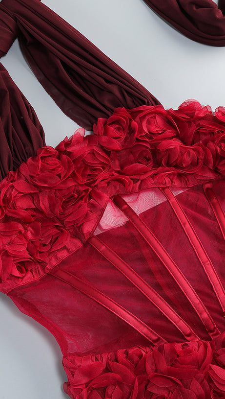 Rotes Neckholder-Minikleid mit Blumenapplikation 