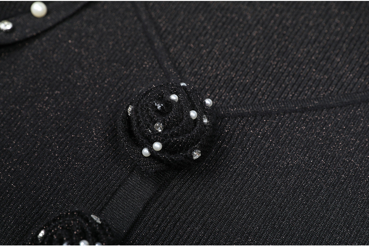 Minikleid aus Blumenstrick in Schwarz