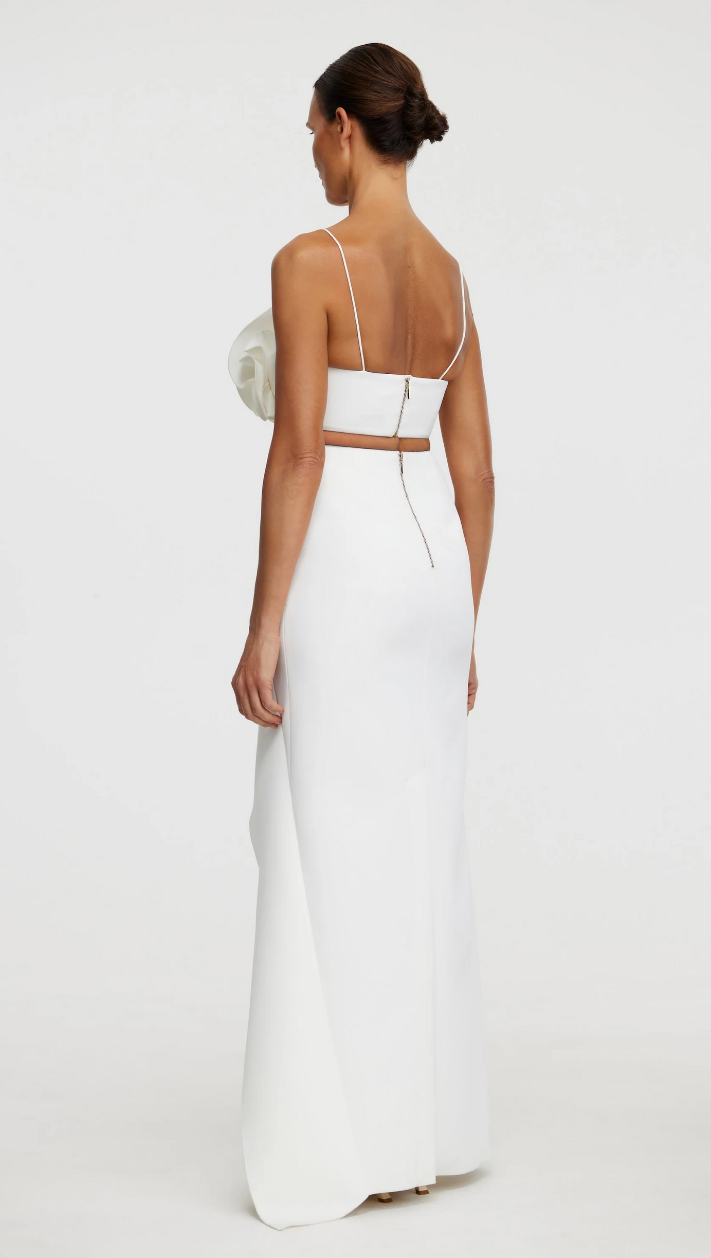 IRREGULAR RUFFLE FISHTAIL SKIRT IN IVORY