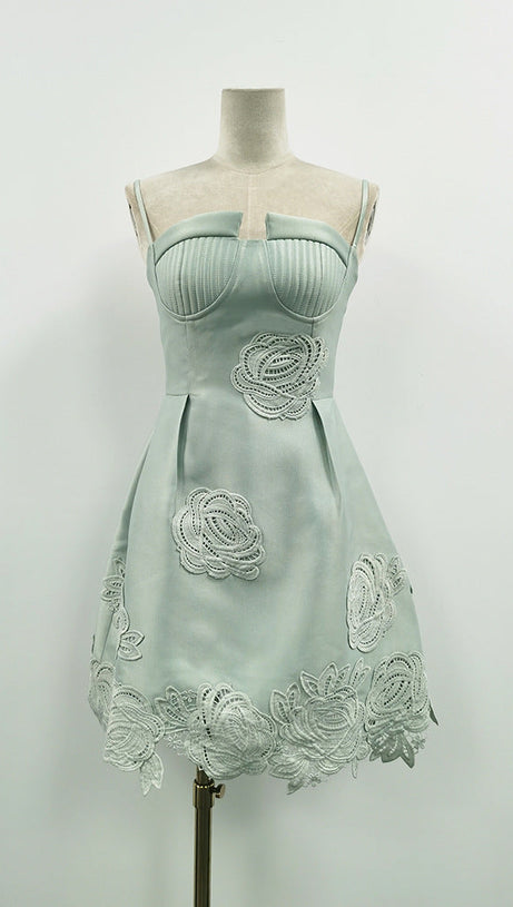THERA MINIKLEID MIT BLUMENVERZIERUNG IN HELLBLAU