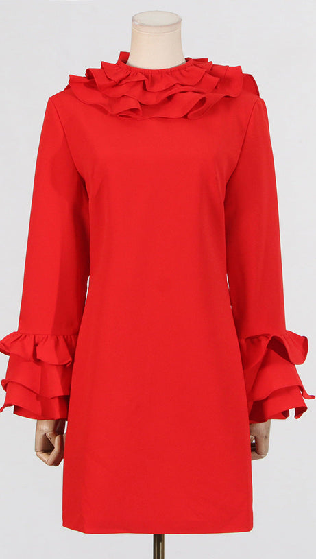 Alessandro – Rückenfreies Minikleid mit Rüschen in Rot