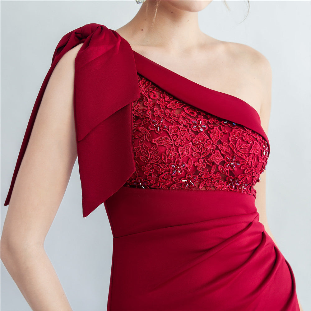 AIIZIE ONE-SHOULDER EMBROIDERY HIGH SLIT DRESS IN RED - product image