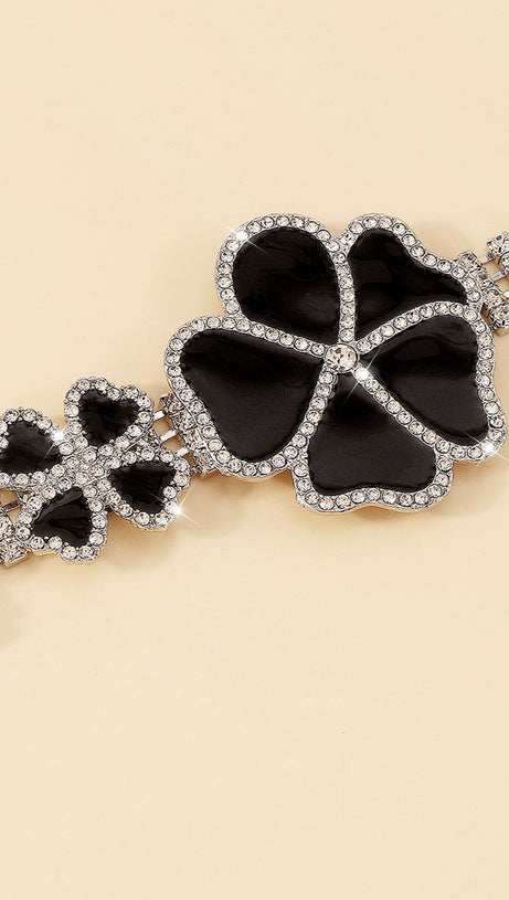 GEOMETRIC FLOWER CHOKER