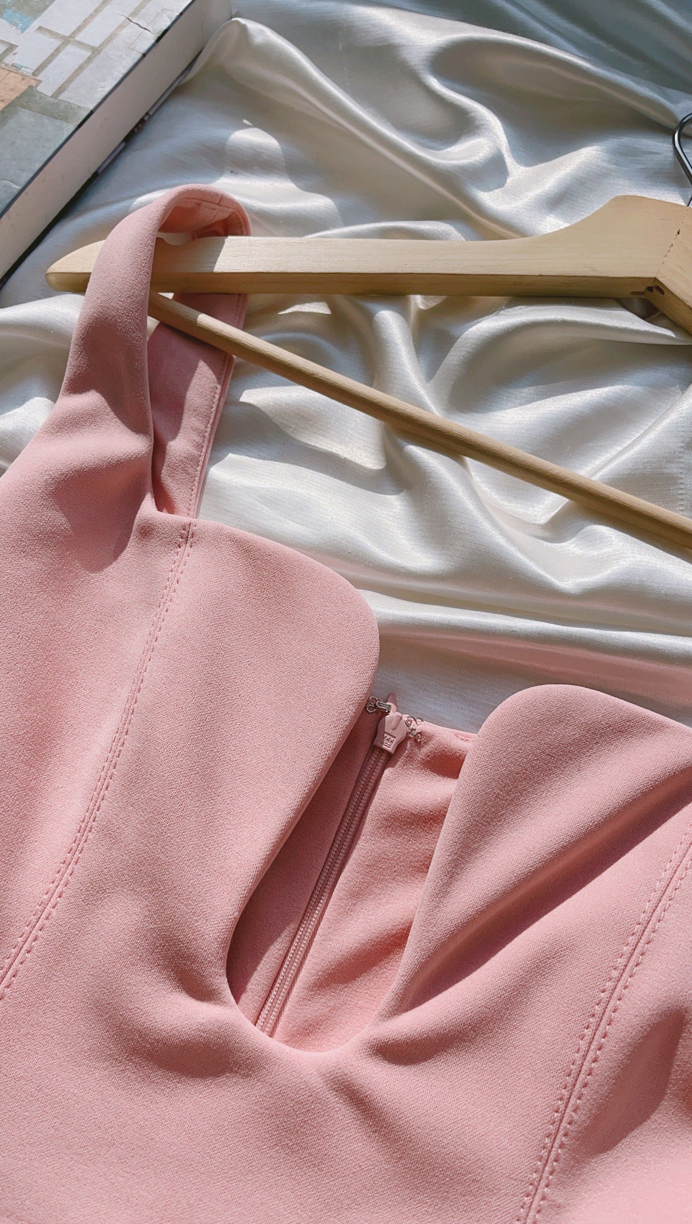 SLIT BONDED CREPE GOWN IN PINK