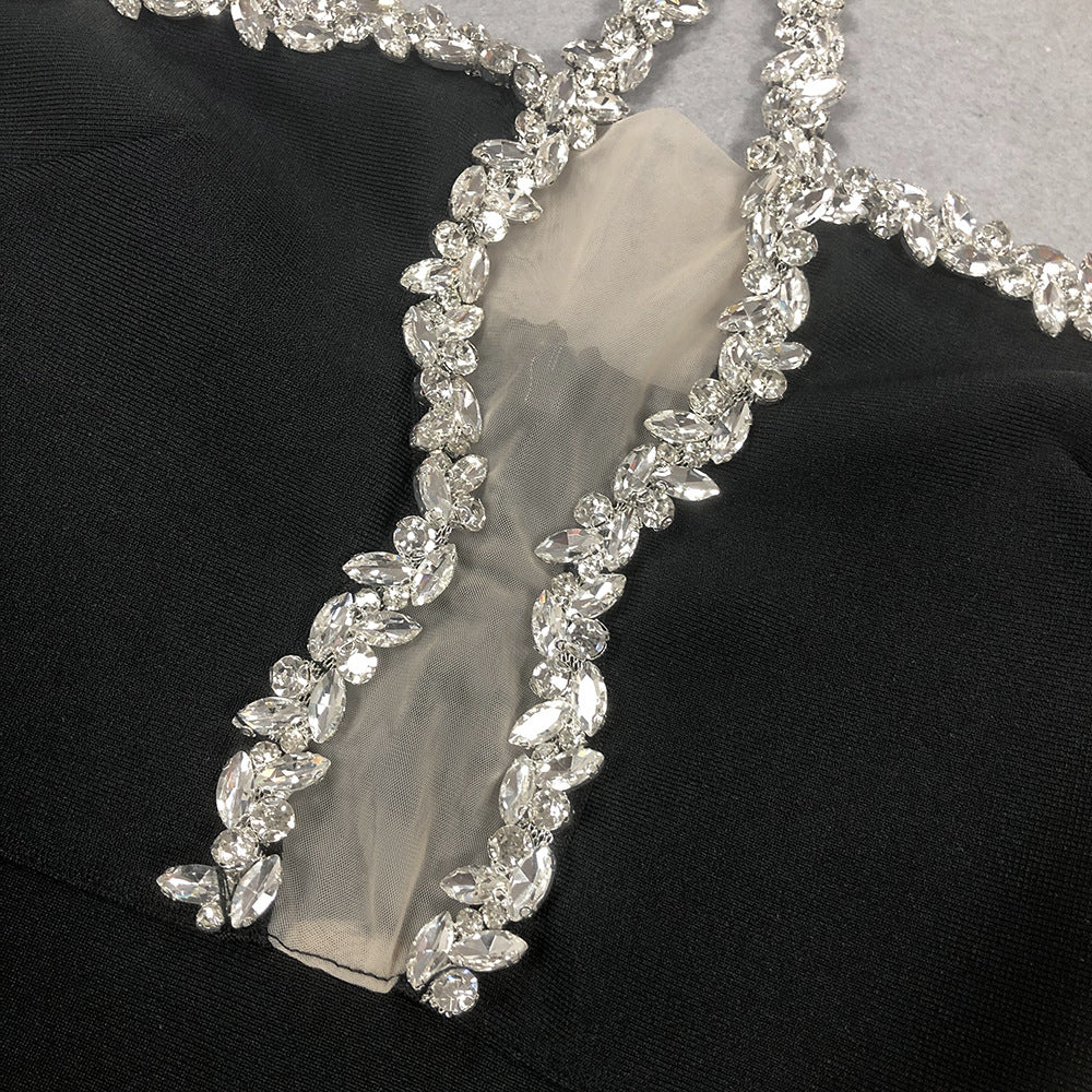 Diamantverziertes Neckholder-Bandage-Maxikleid in Schwarz