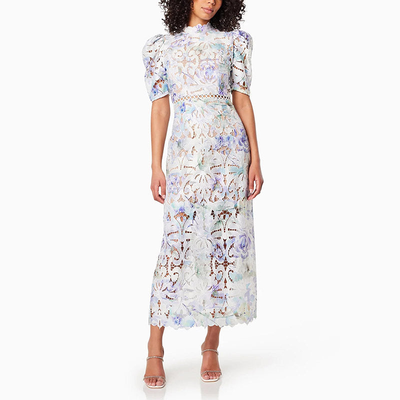 ABITO MIDI IN PIZZO CON MANICHE A SBUFFO E COLLO ALTO, BIANCO