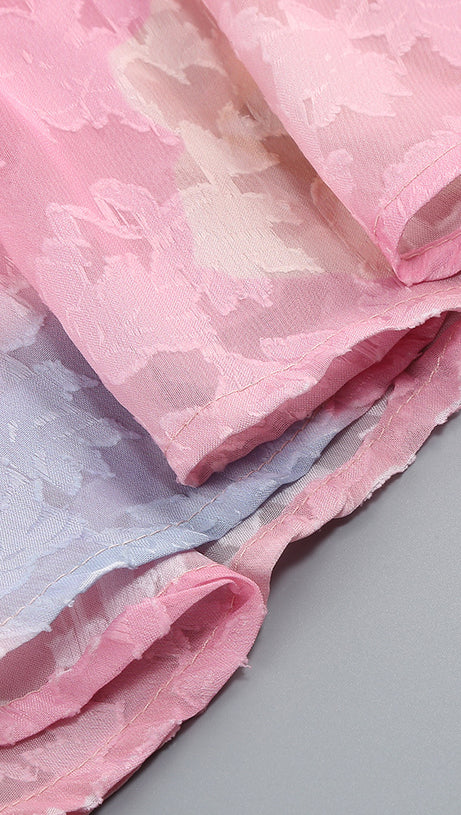 Gerüschtes, farbiges Camisole-Midikleid in Pink