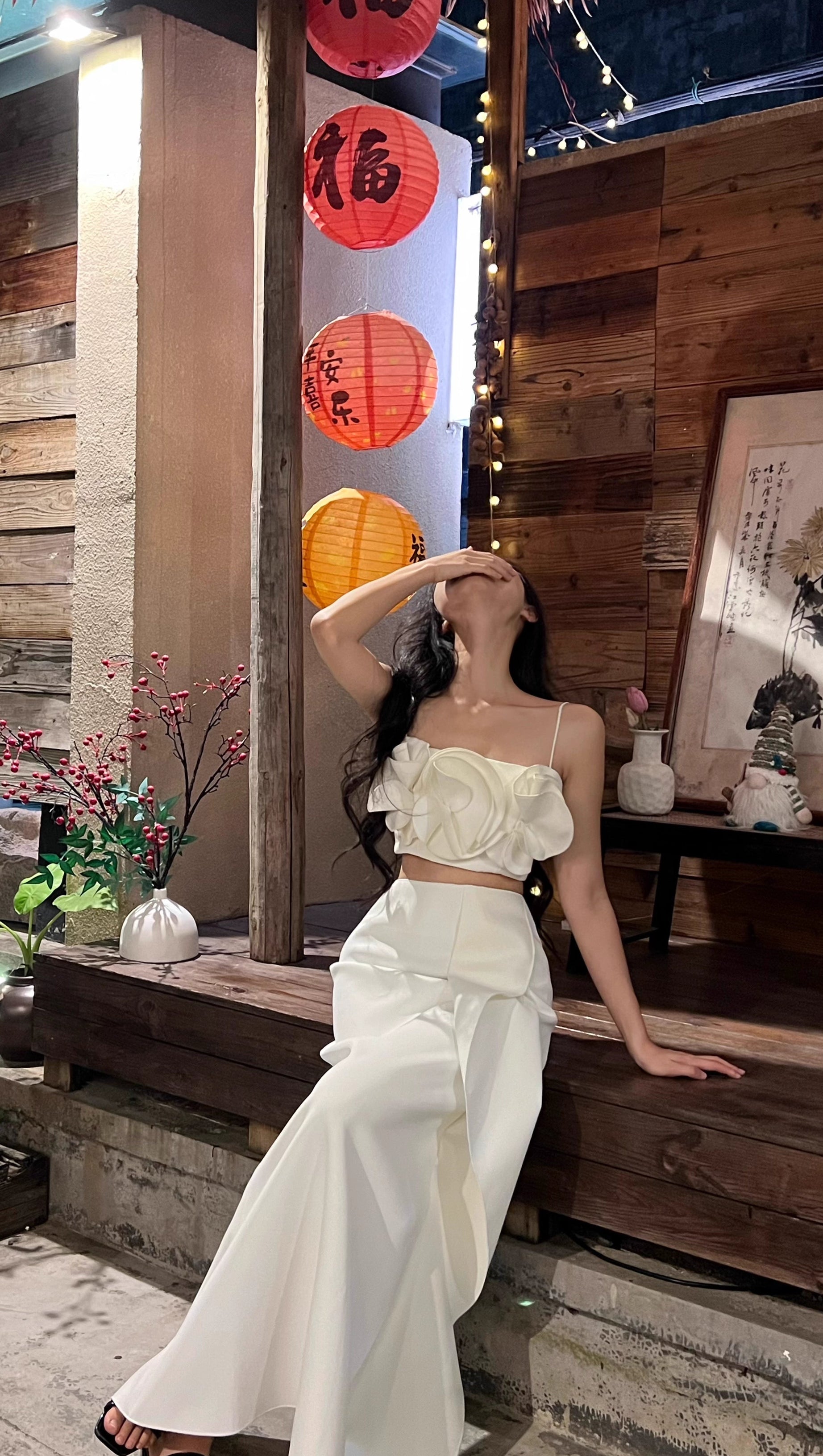 IRREGULAR RUFFLE FISHTAIL SKIRT IN IVORY