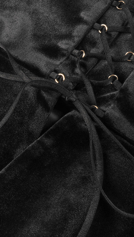 COMPLETO CON GONNA MINI IN VELLUTO A PETALI E SENZA GUANTI - NERO/BIANCO