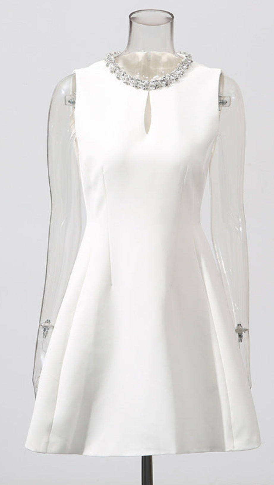 ALYSSA ROUND NECK DIAMOND SLEEVELESS DRESS IN WHITE