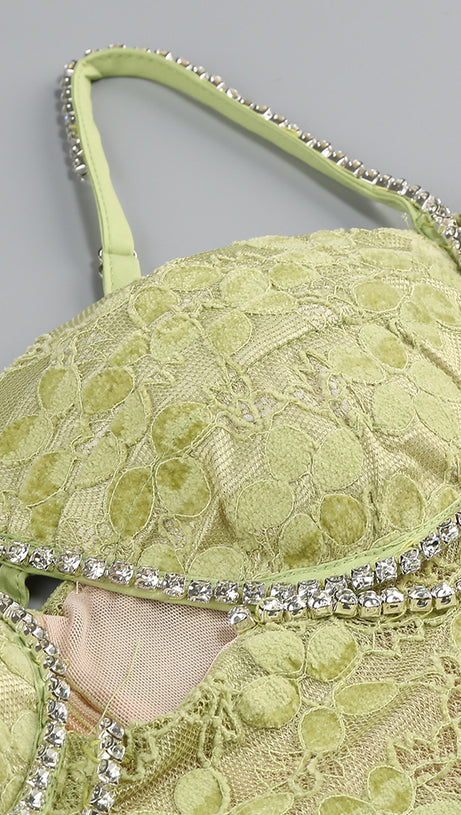 Grüne Midikleider mit Spitze und Kristallen