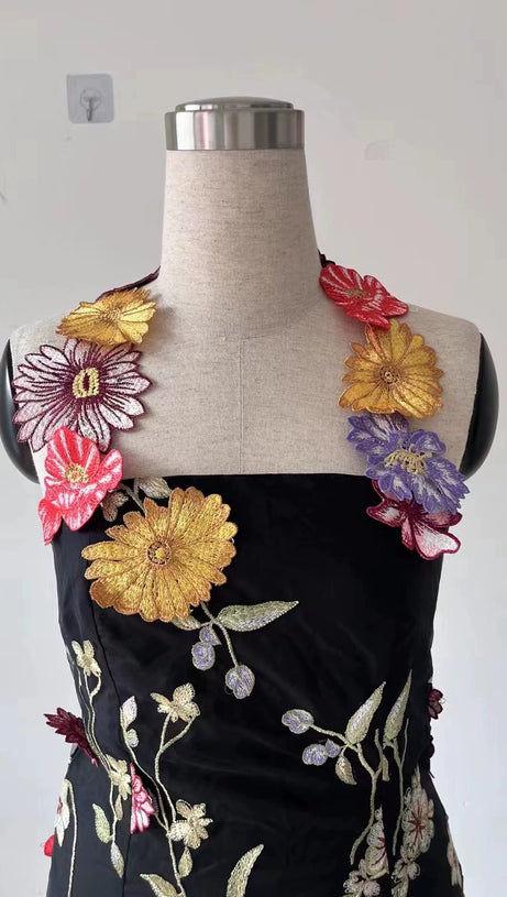 HALTER EMBROIDER FLORAL MIDI DRESS IN BLACK