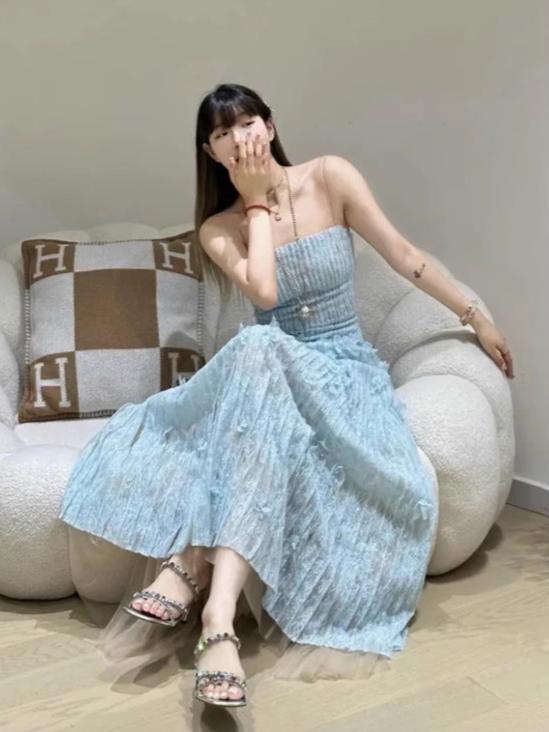 FLORAL LACE STRAP MIDI DRESS