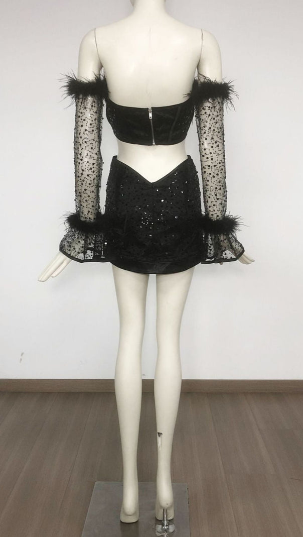 AIIZIE BLACK OFF-SHOULDER TOP SHORT MESH SKIRT SET - product image