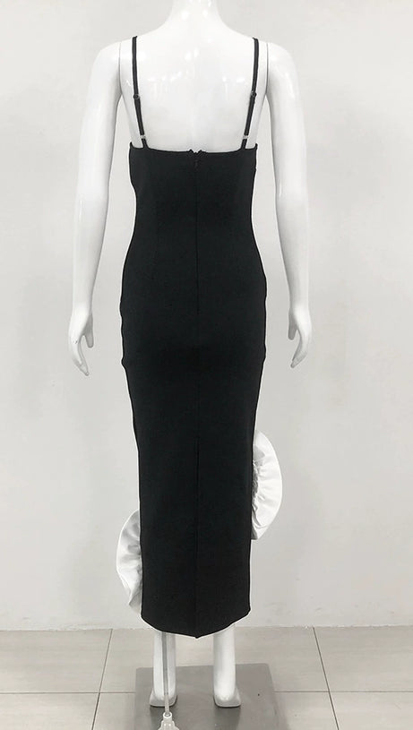 MIDIKLEID MIT BLUMENSAUM IN SCHWARZ