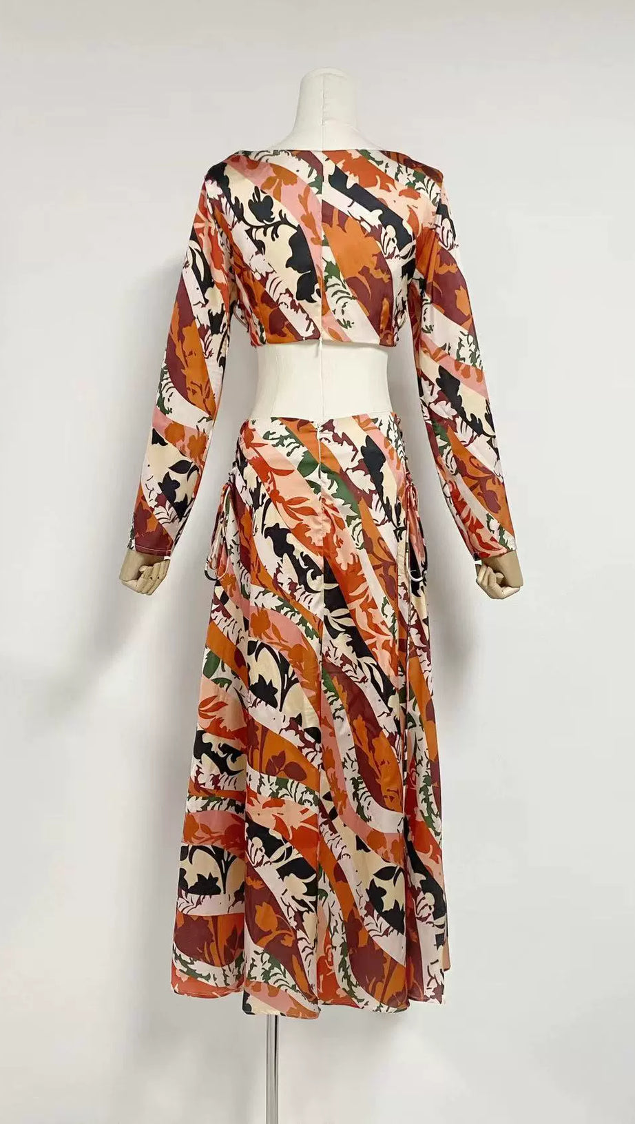 CATHERINE PRINTED CUT-OUT MAXI DRESS IN ORANGE