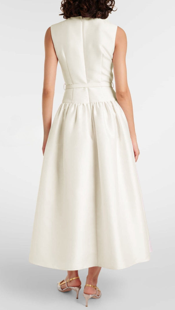 AIIZIE jocelyn Bowknot-Side Bandage Strapless maxi Dress in apricot - product image