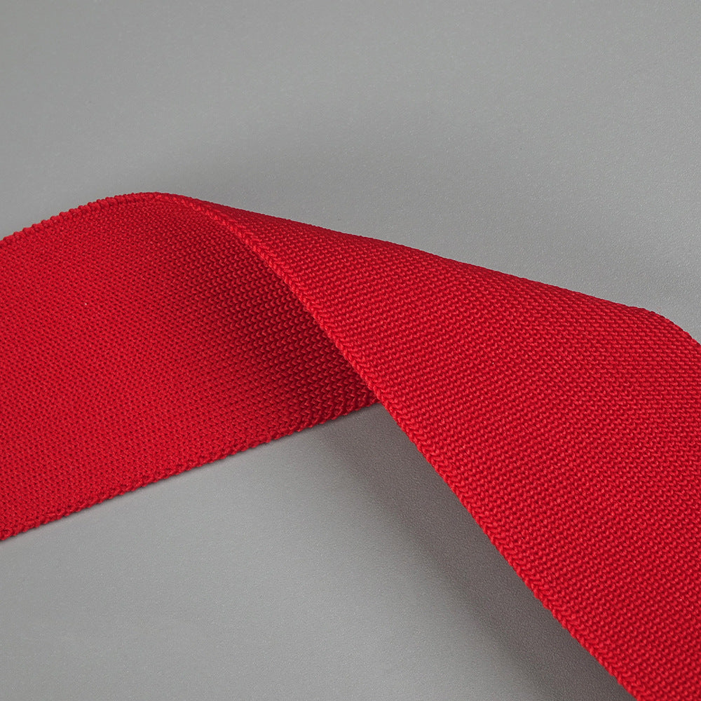 ABITO ROSSO CON SCHIENA SENZA TASCHE E SCOLLO A V