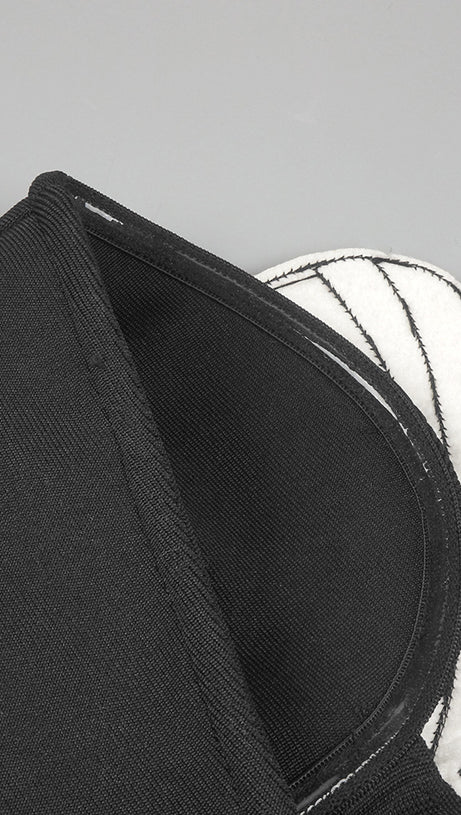 Kleid mit Schmetterlingsstickerei