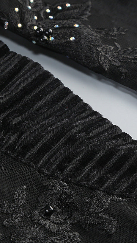 DIAMOND THREE-DIMENSIONAL FLOWER JUMPSUIT IN BLACK