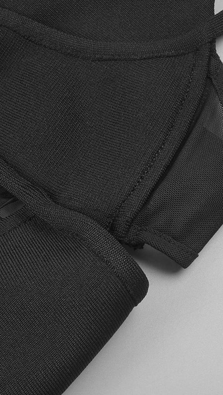 Gestricktes Bandage-Maxikleid mit Schlitz hinten in Schwarz