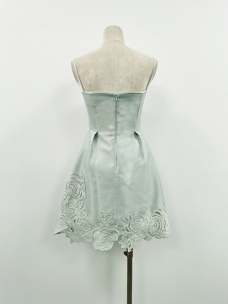 THERA MINIKLEID MIT BLUMENVERZIERUNG IN HELLBLAU