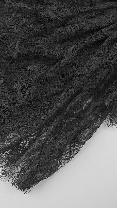 LACE TIERED FLOWER STRAPLESS MAXI DRESS IN BLACK