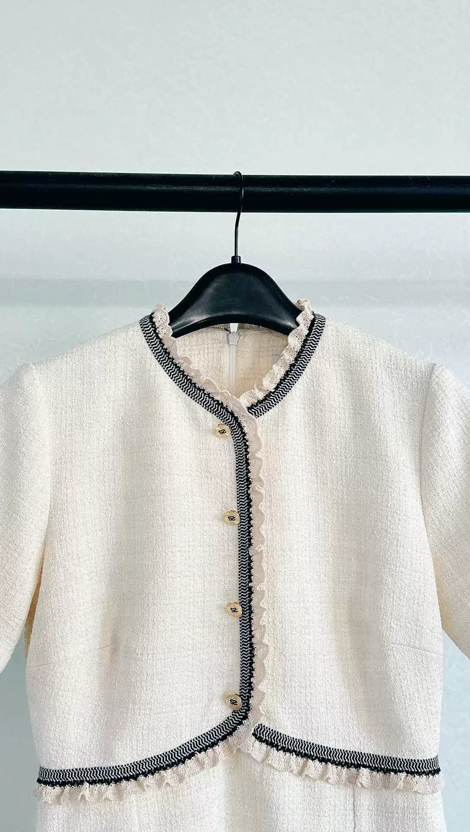 POLLY APRICOT MINIKLEID MIT RÜSCHENBESATZ UND KRAGEN