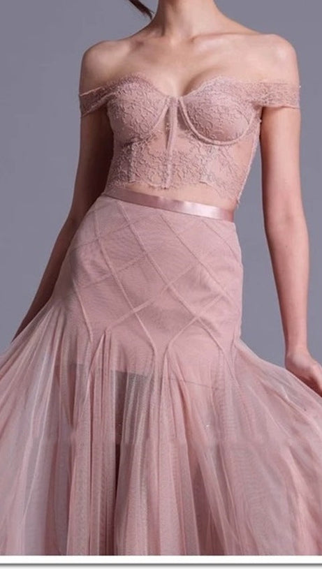 FLORAL DENTELLE OFF-SHOULDER BUSTIER CORSET NET SKIRT SET IN PINK