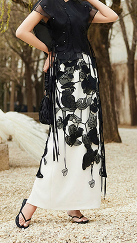 HOLLOW OUT EMBROIDERY SKIRT