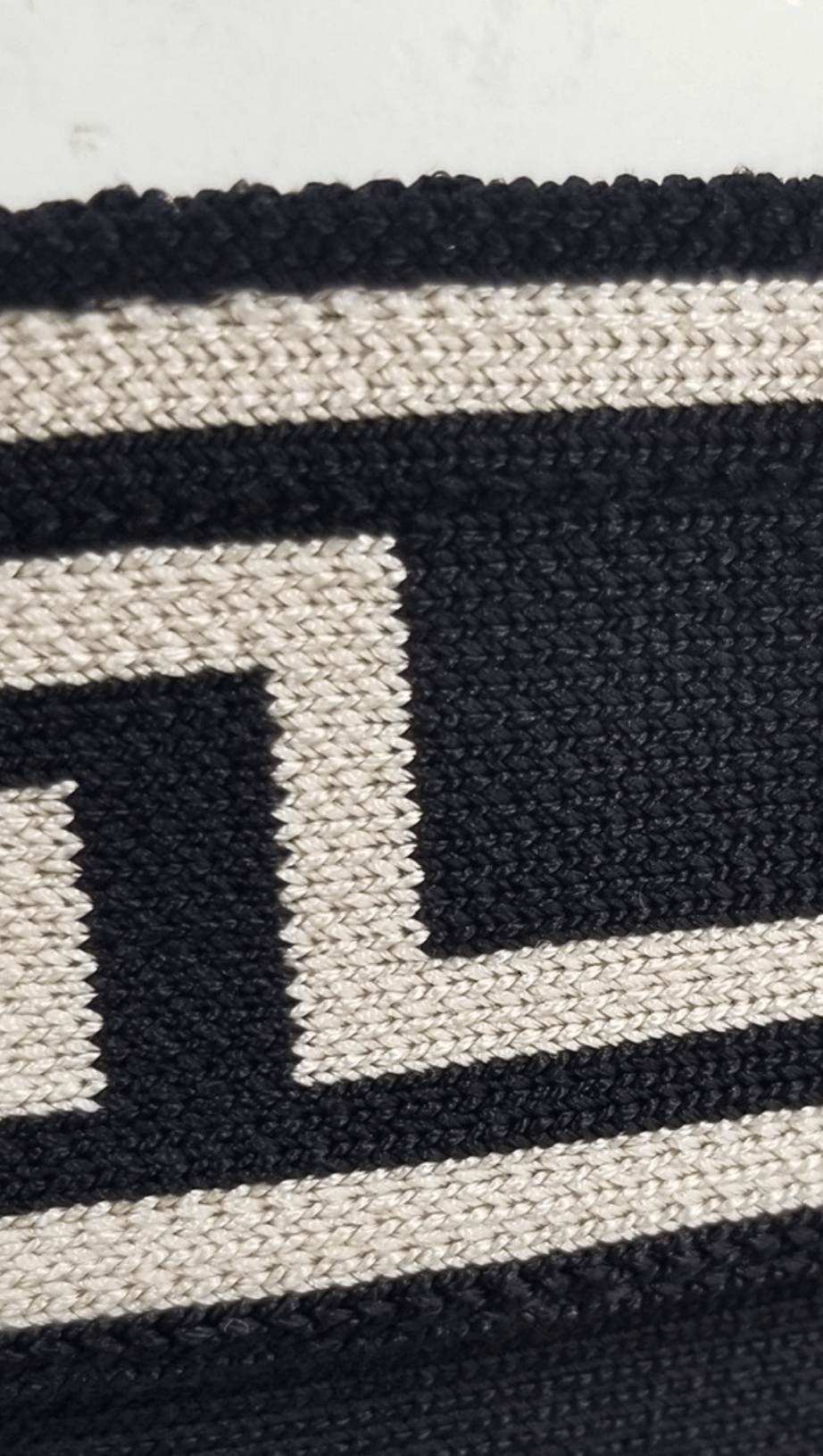 ABITO MIDI CON SPALLE SCOPERTE E FASCE 