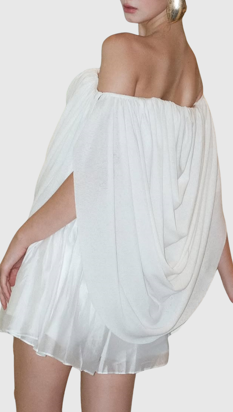 ODRUTA OFF SHOULDER DRAPED TOP IN WHITE